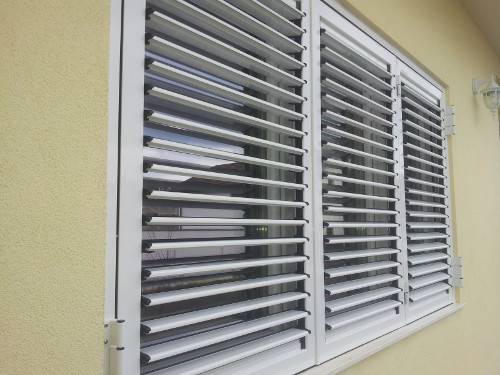 JVS volets en aluminium avec lames réglables